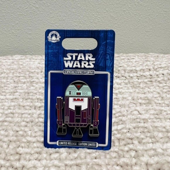 R7 Star Wars Droid Factory Halloween Pin – Limited Release - Picture 1 of 1